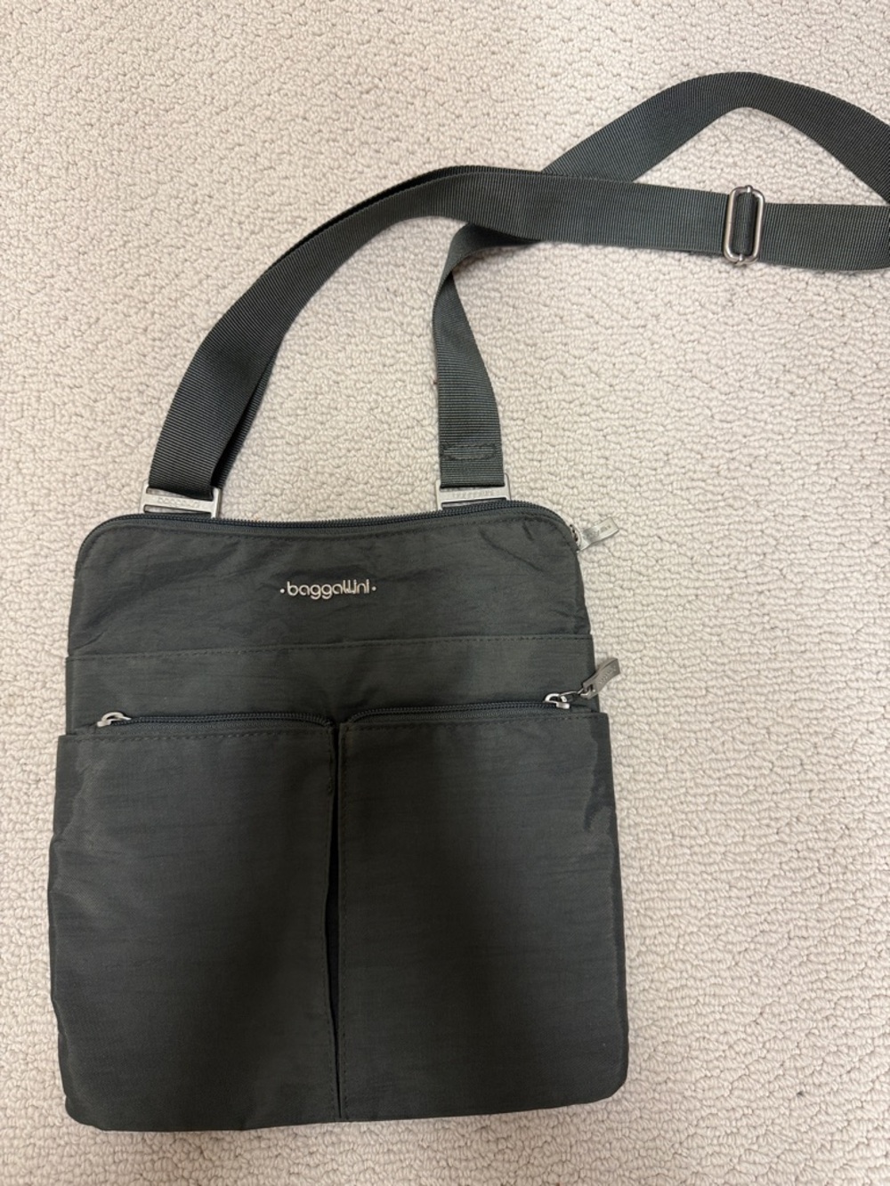 Baggallini Black Crossbody Organizer Bag